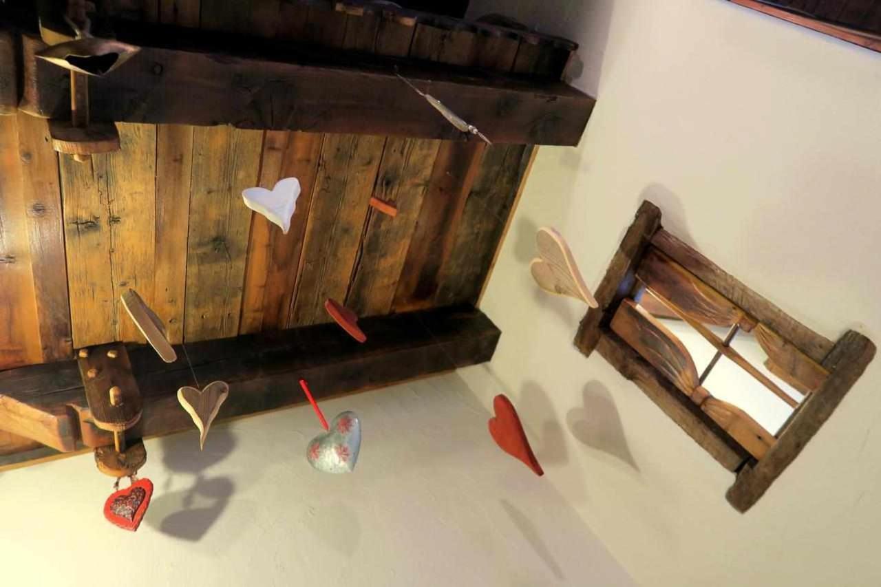 Romantica Suite Con Vasca Idromassaggio Aosta Exterior foto