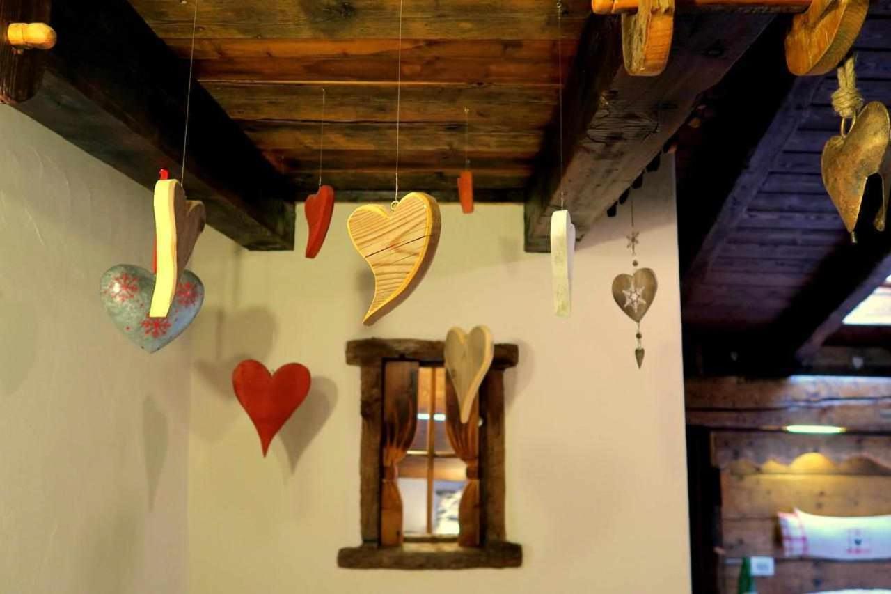 Romantica Suite Con Vasca Idromassaggio Aosta Exterior foto